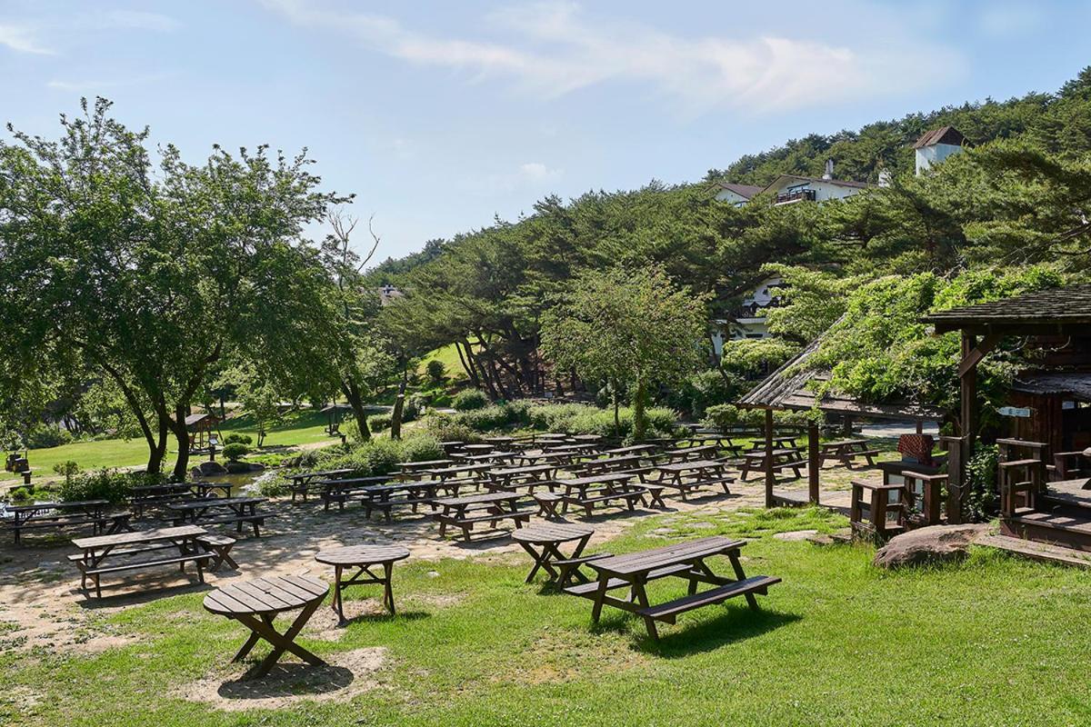 Club Es Jecheon Resort Chechon ภายนอก รูปภาพ